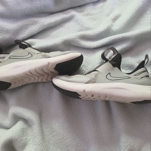 Boys Nike flexfit shoes